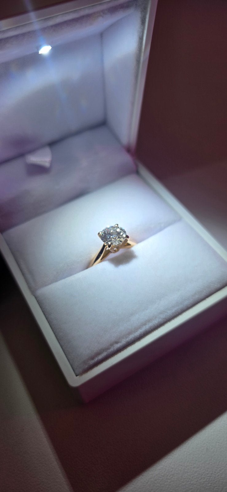 Verlovingsring 18k 1,55CT IGI, Ophalen of Verzenden, Zo goed als nieuw, Goud, Overige typen