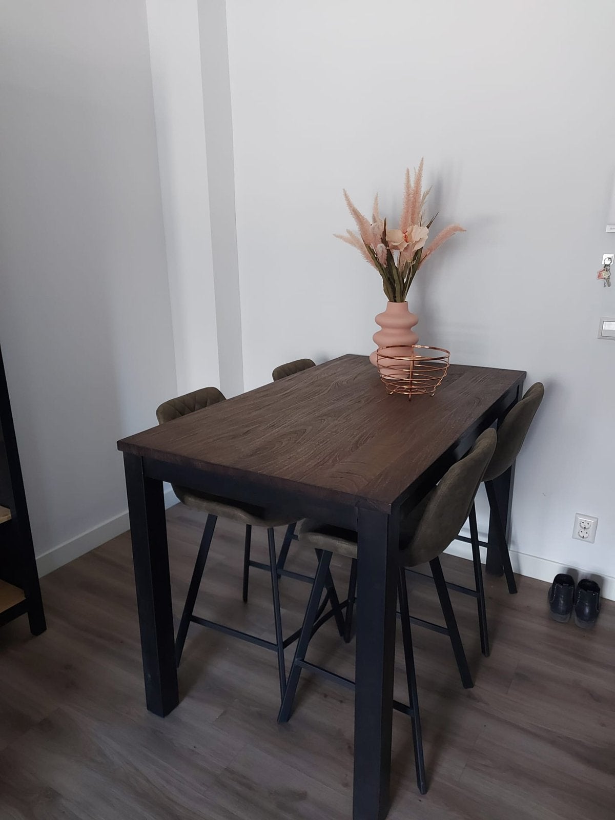 Bartafel met barkrukken van Pronto Wonen, Ophalen, 100 tot 150 cm, 50 tot 100 cm, Zo goed als nieuw