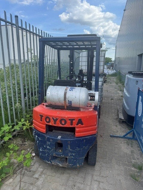 Toyota heftruck, Zakelijke goederen, Machines en Bouw | Heftrucks en Intern transport, Heftruck, Toyota, 1000 tot 2000 kg, Ophalen
