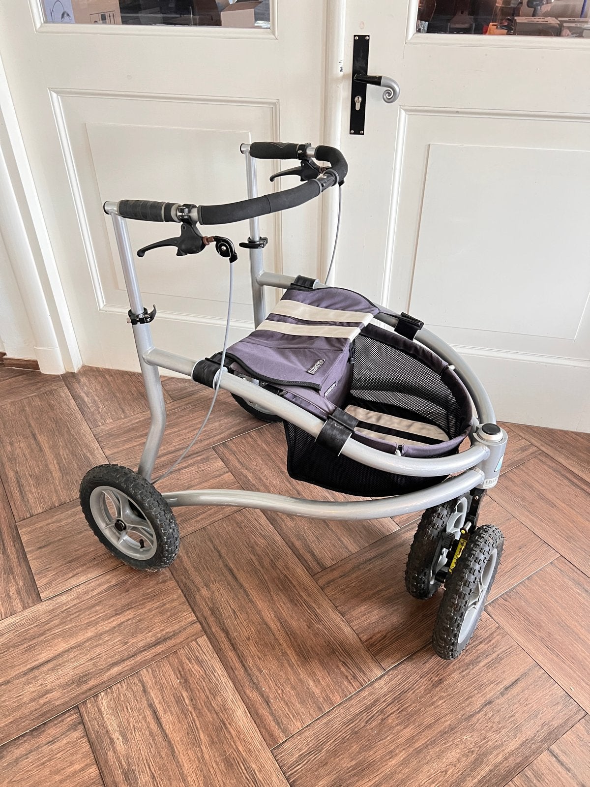 Trionic rollator met luchtbanden – vooral voor buiten, Ophalen, Gebruikt