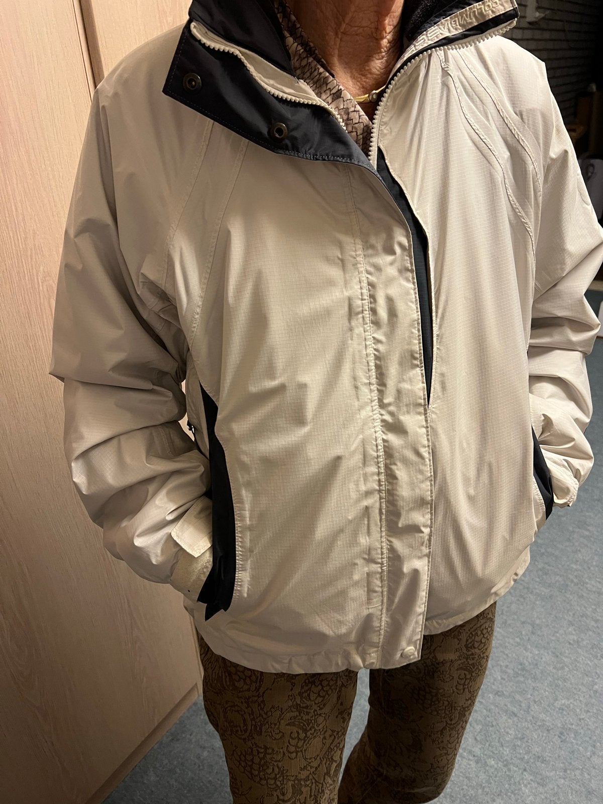 Wit Dames ski-jack maat M, Kleding | Dames, Wintersportkleding, Gedragen, Jack, Maat 38/40 (M), Ophalen