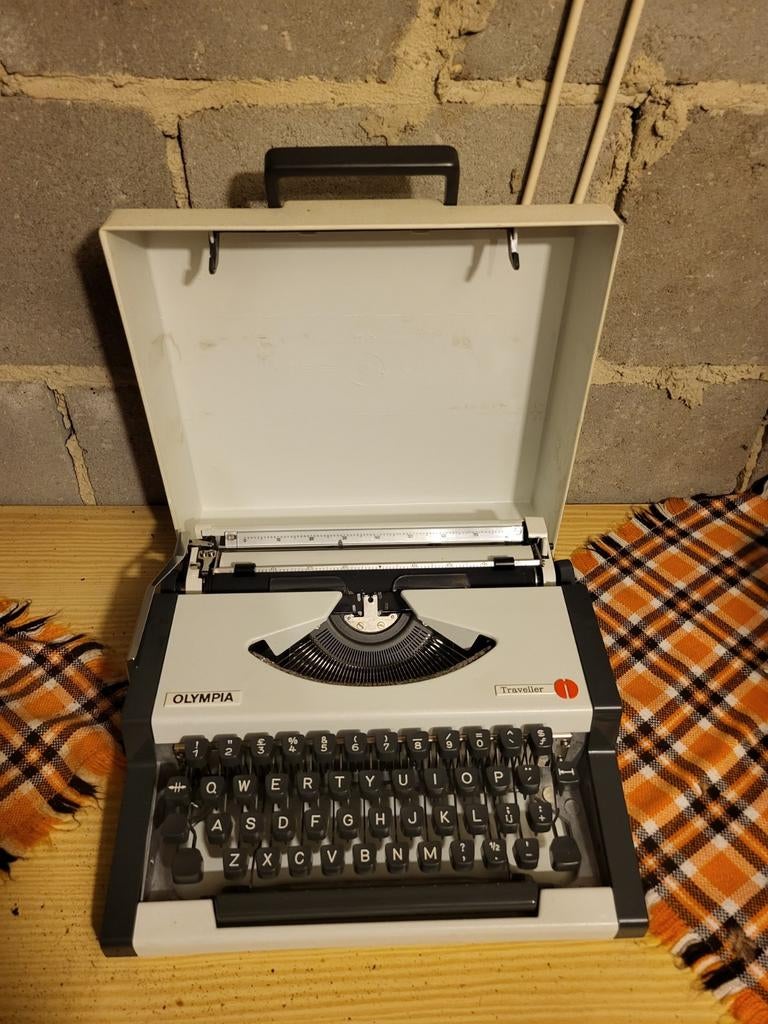 Vintage Olympia Traveller Schrijfmachine, Diversen, Typemachines, Ophalen, Gebruikt