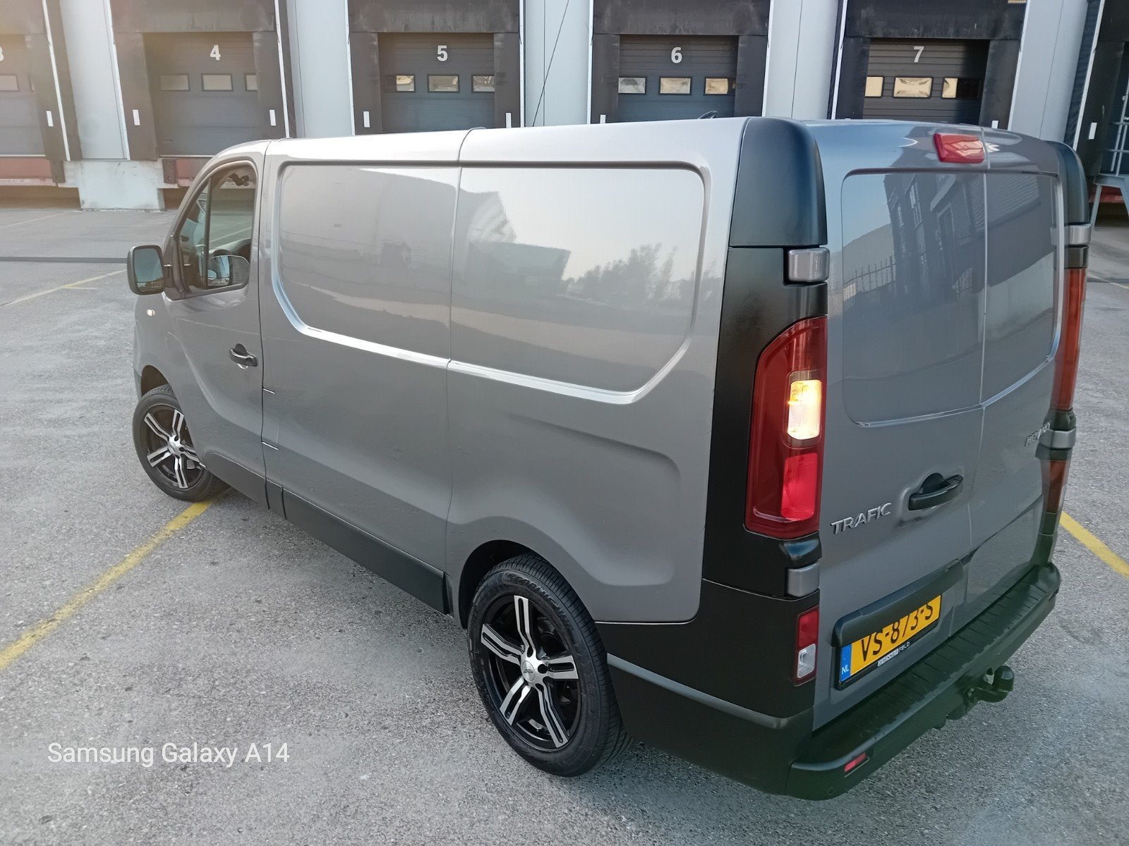 Opel vivaro imperiaal rvs equinox ladderrol en windspiraal, Auto diversen, Dakdragers, Ophalen