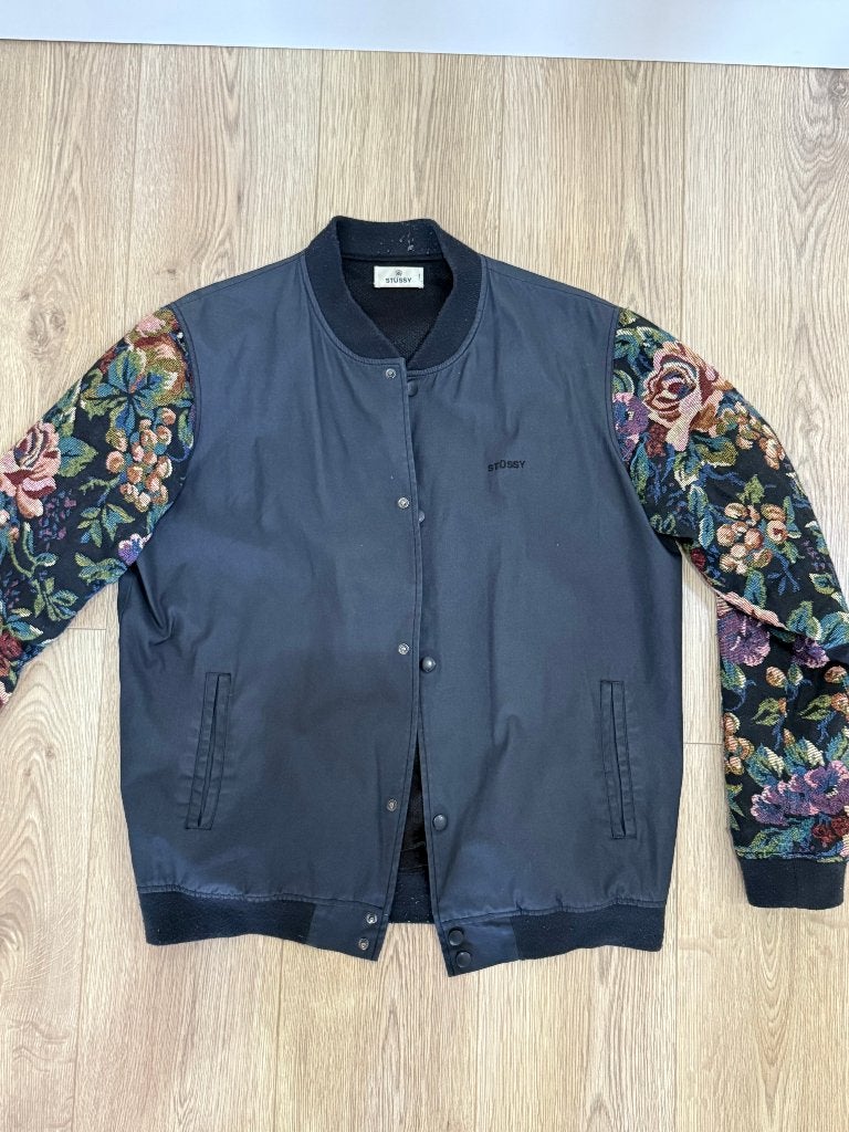 Stüssy Vintage Varsity Jacket M – Floral Embroidery, Kleding | Heren, Ophalen of Verzenden, Zo goed als nieuw, Maat 48/50 (M)