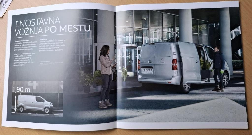Peugeot Expert brochure (2016, Slovenië), Verzenden, Zo goed als nieuw, Peugeot