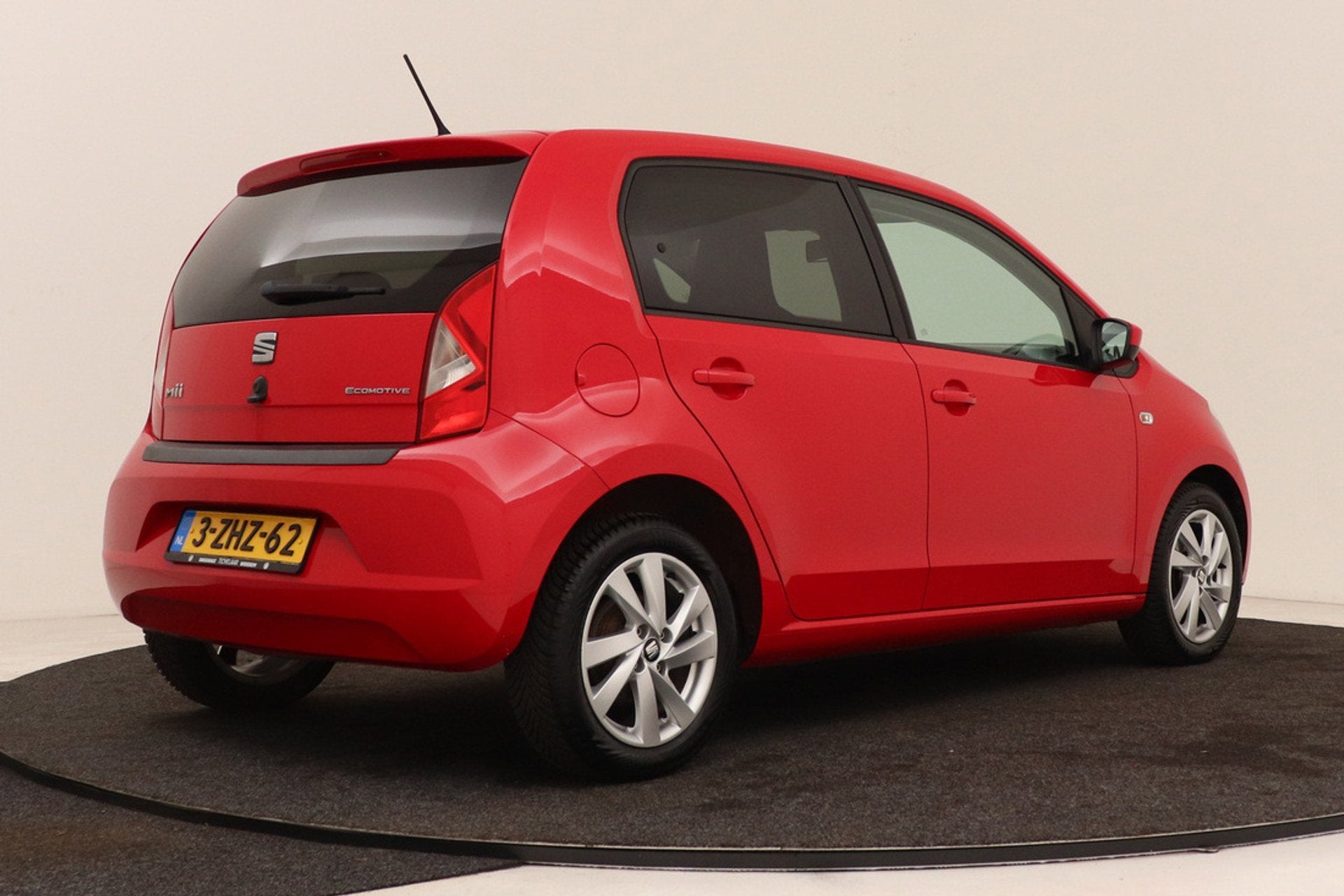 Seat Mii 1.0 Sport Dynamic | Org NL | 15" Velgen | Stoelverw, Auto's, Voorwielaandrijving, Euro 5, Stof, Gebruikt
