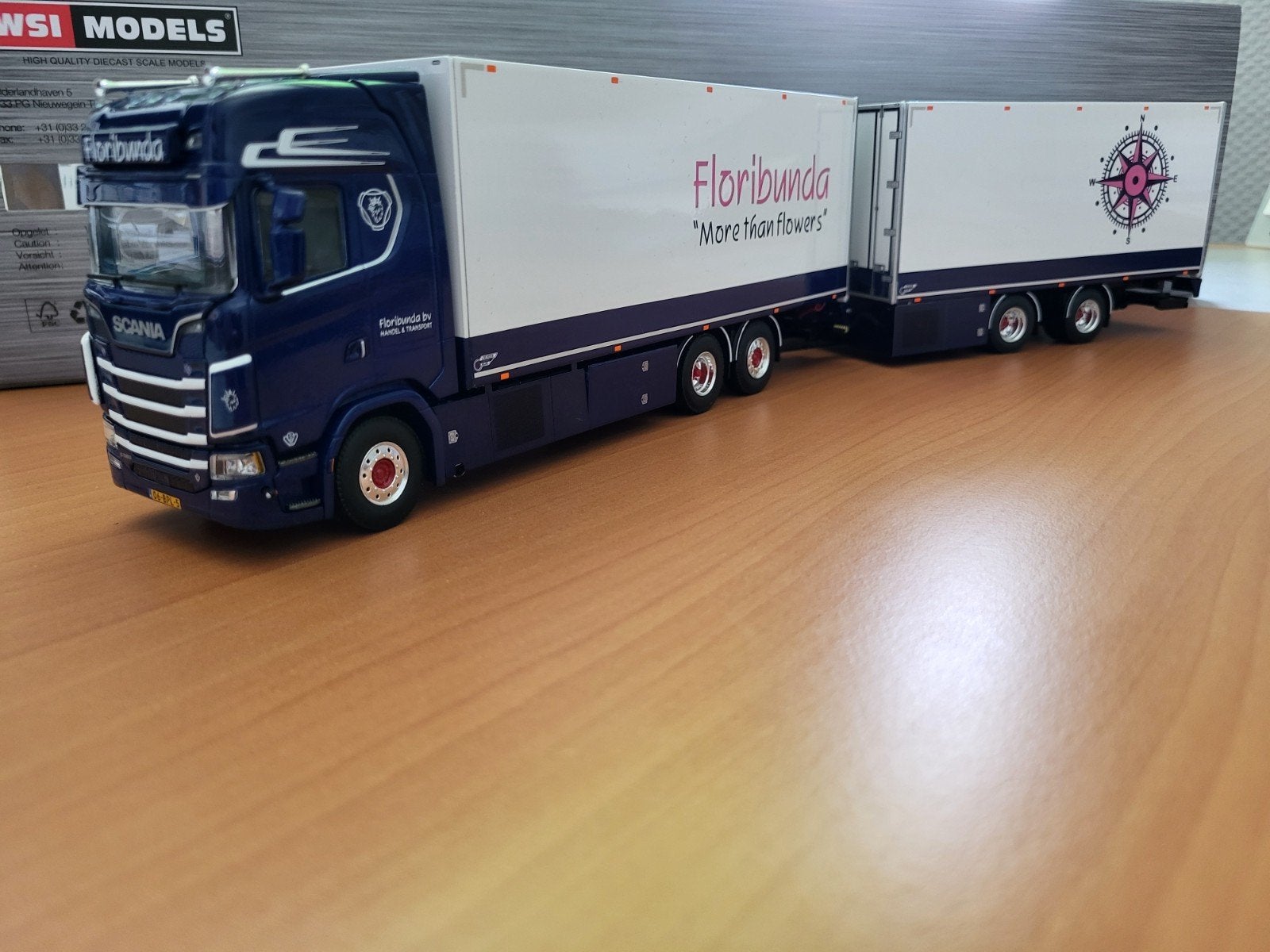 Wsi Floribunda Scania, Ophalen of Verzenden, Nieuw, Bus of Vrachtwagen, Wsi