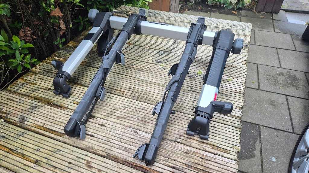 Thule Outway Hanging 2 -fietsendrager voor op de achterklep, Ophalen, 2 fietsen, Zo goed als nieuw, Achterklepdrager