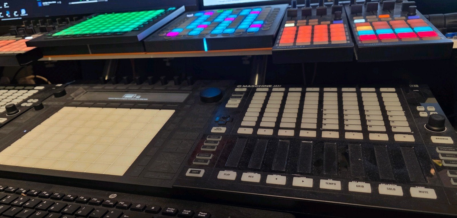 Native Instruments Maschine Jam, Muziek en Instrumenten, Midi-apparatuur, Ophalen of Verzenden, Zo goed als nieuw