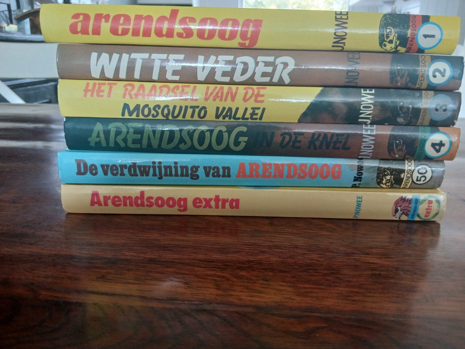 Arendsoog boekenreeks- 6 delen+boekenlegger.Bieden kan., Ophalen, Gelezen, J. Nowee, P. Nowee