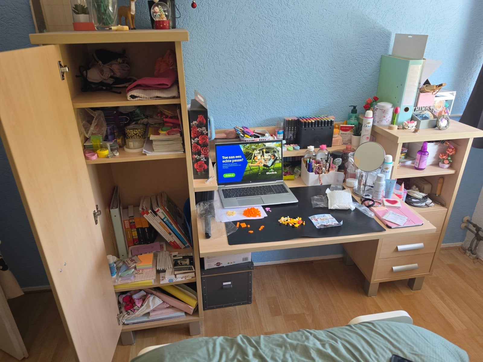 Stevig bureau met veel opbergruimte, Huis en Inrichting, Bureaus, Ophalen, Gebruikt