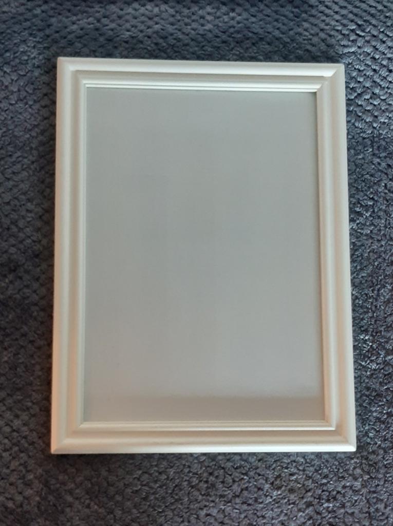 Wit fotolijstje 33,5x25 cm (buitenmaat), Huis en Inrichting, Woonaccessoires | Spiegels, Zo goed als nieuw, Minder dan 50 cm, Minder dan 100 cm
