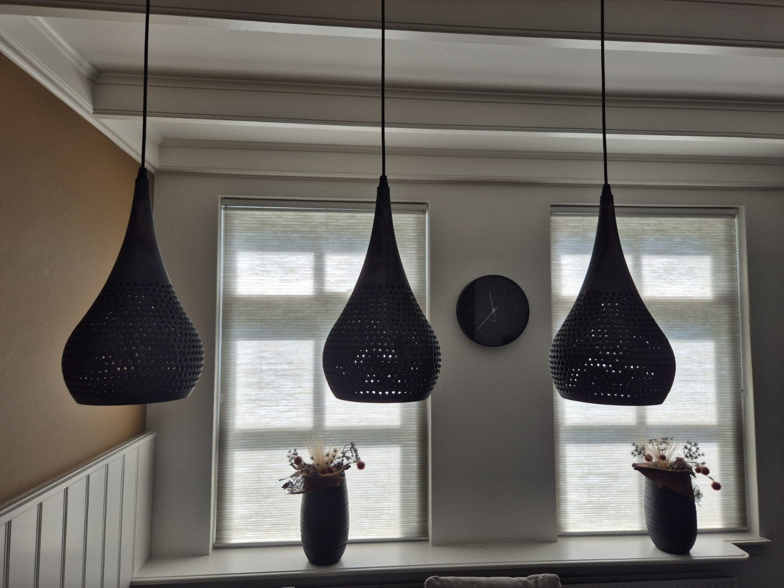 Set van 3 unieke hanglampen met geperforeerd design, Huis en Inrichting, Modern, Industrieel, Sfeervol, Zo goed als nieuw, Metaal