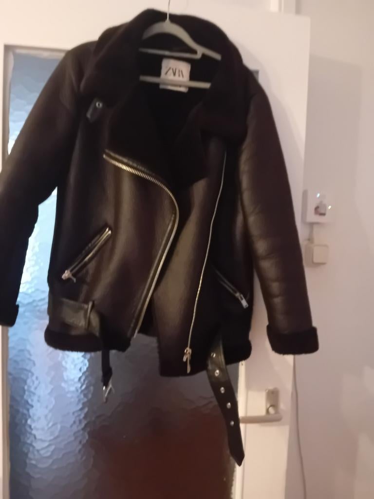 Zara bikerjack met teddy voering - Maat M, Kleding | Dames, Jassen | Winter, Maat 38/40 (M), Ophalen of Verzenden, Gedragen, Zara
