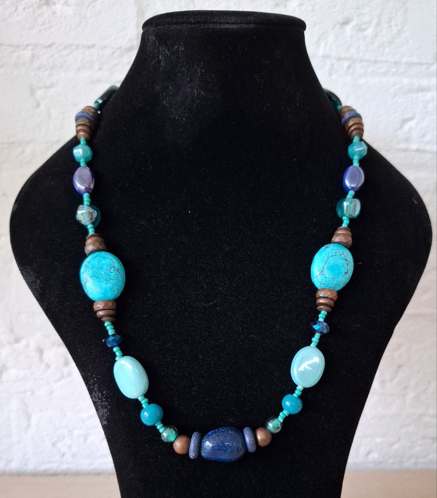 Ketting met Turkoois en Lapis Lazuli kralen. 52 cm., Ophalen of Verzenden, Zo goed als nieuw