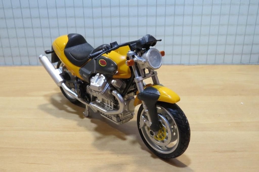 Moto Guzzi V10 Centauro yellow 1:12, Pirmasens, Nieuw, Ophalen of Verzenden, 1:9 t/m 1:12