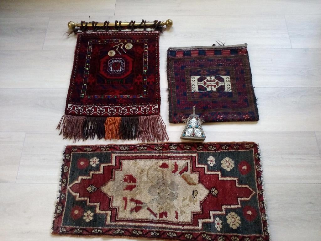 Kameeltassen/Perzisch tapijtje. Arabisch Apart geprijsd, Ophalen of Verzenden