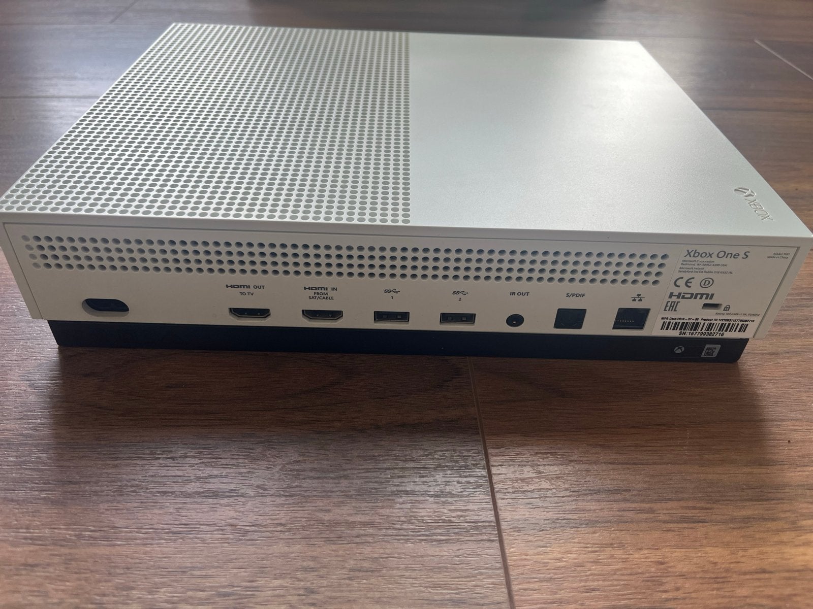 Xbox One S 1TB met controller en Madden 19, Spelcomputers en Games, Spelcomputers | Xbox One, Ophalen, Met games, Xbox One S, Zo goed als nieuw