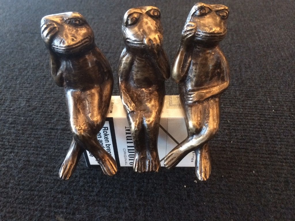 Bronzen Beeldjes - Horen Zien, Zwijgen kikkers OP=OP OP=OP, Ophalen of Verzenden, Brons, Beeld