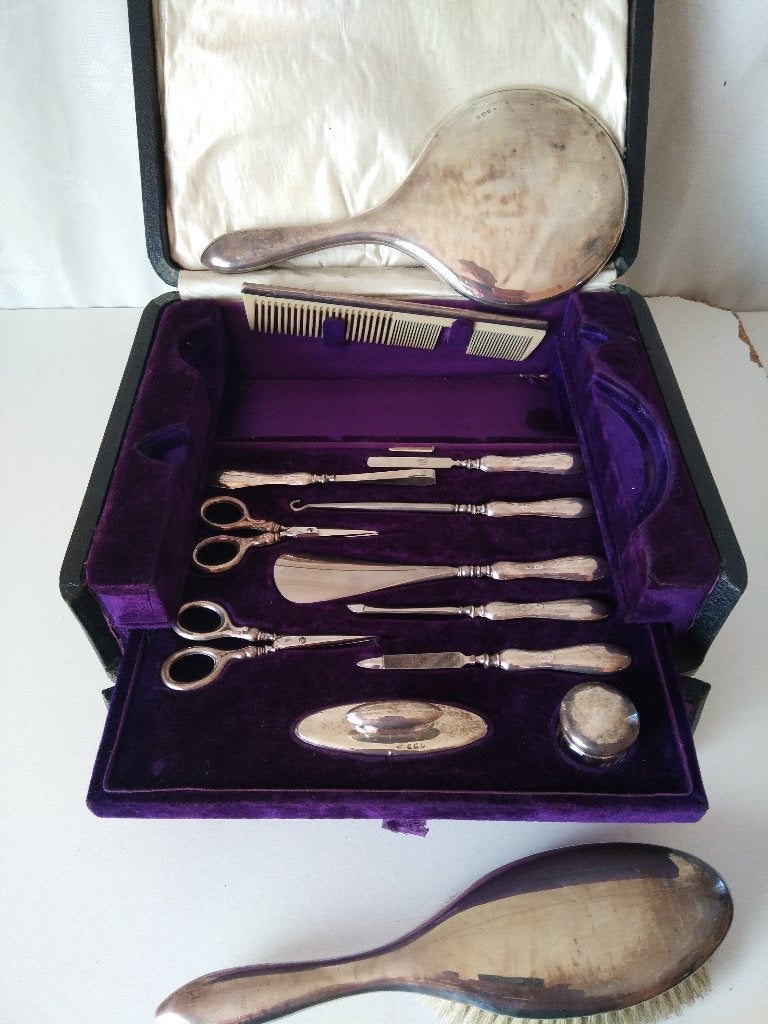 13-delig zilveren nécessaire in zwart leder koffer, Ophalen of Verzenden, Zilver