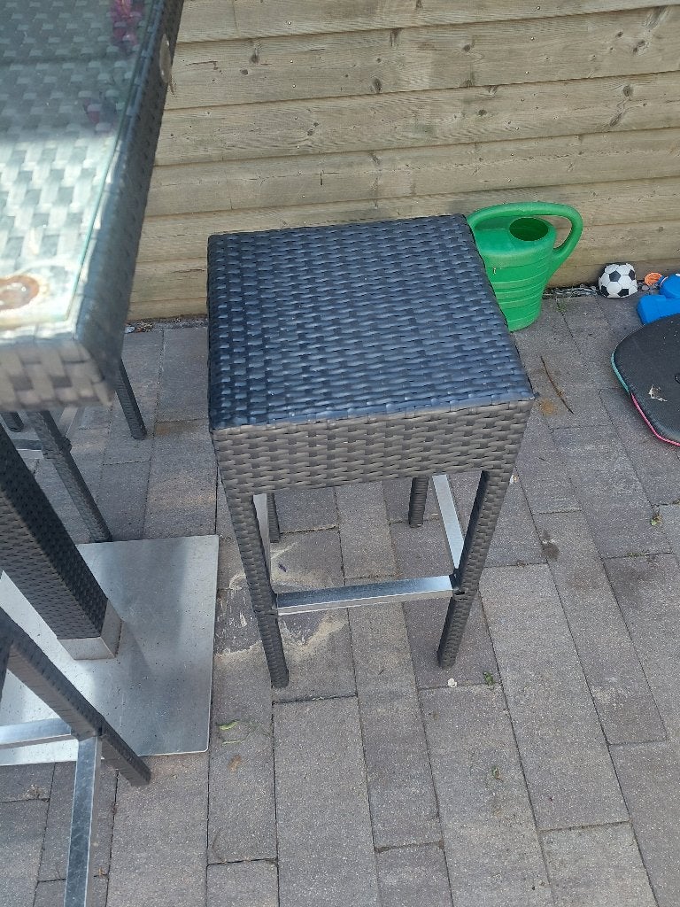 Statafel met krukjes, Ophalen, Gebruikt