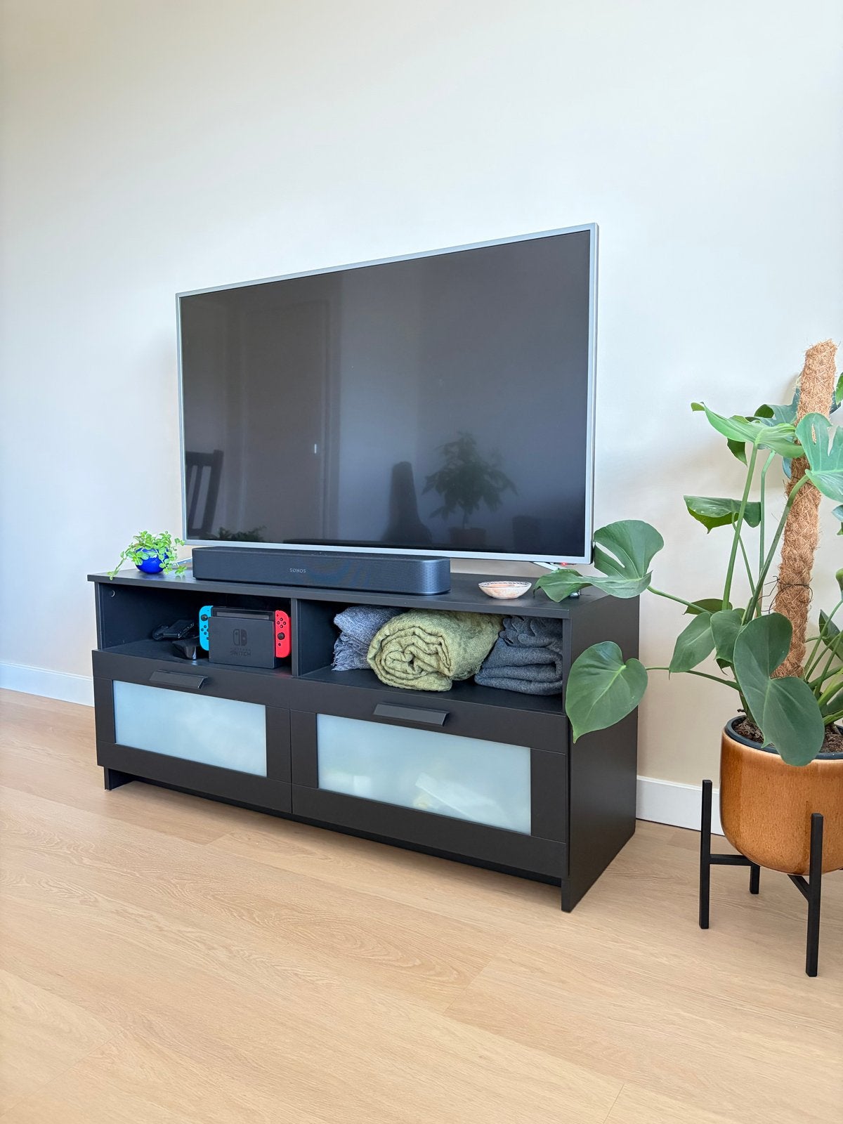Zwart TV meubel - 120x41x53cm, Ophalen, Gebruikt, 100 tot 150 cm, Minder dan 100 cm
