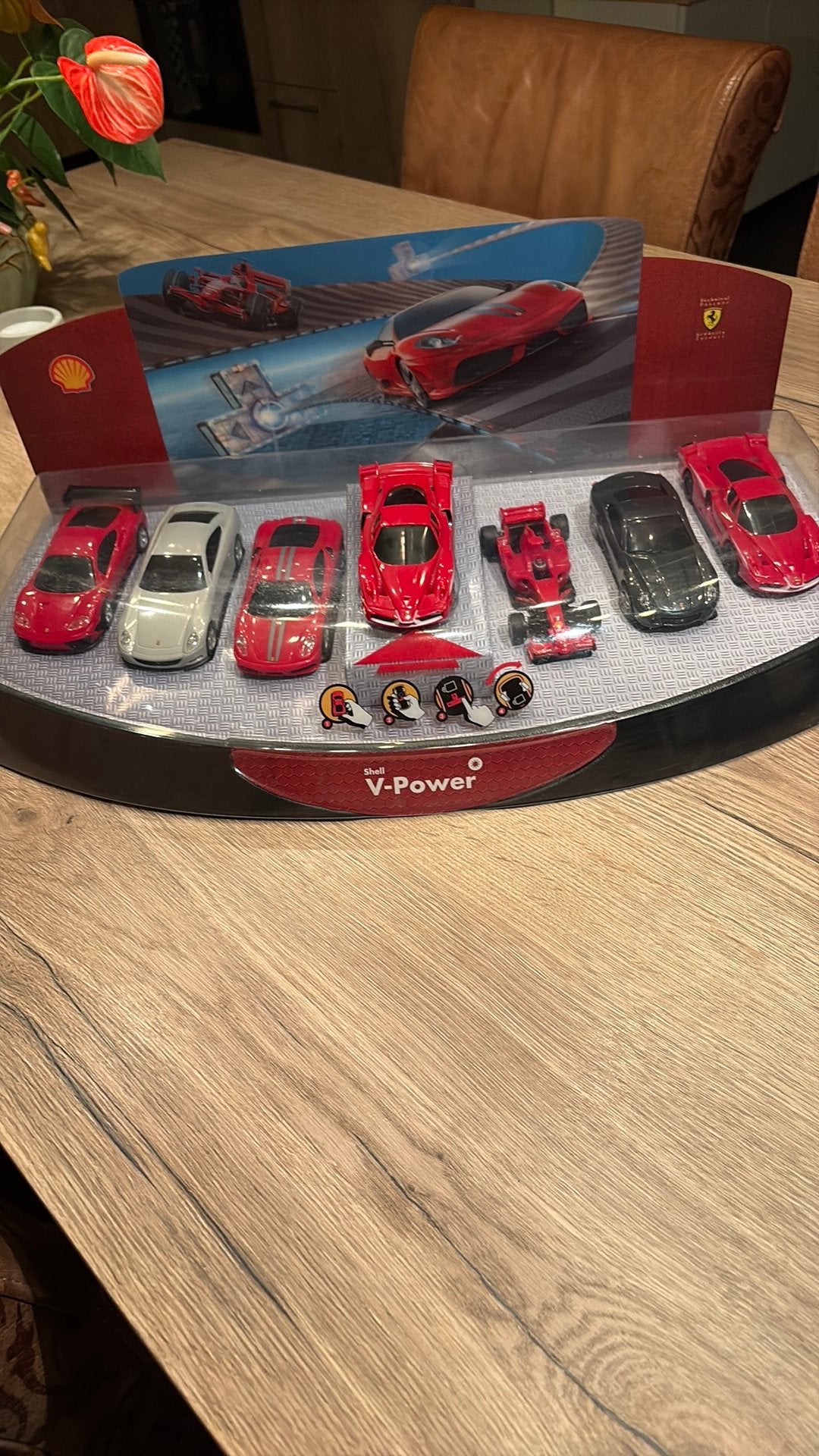 Ferari  V -POWER in originele verpakking, Ophalen of Verzenden, Zo goed als nieuw, Tractor of Landbouw, Overige merken