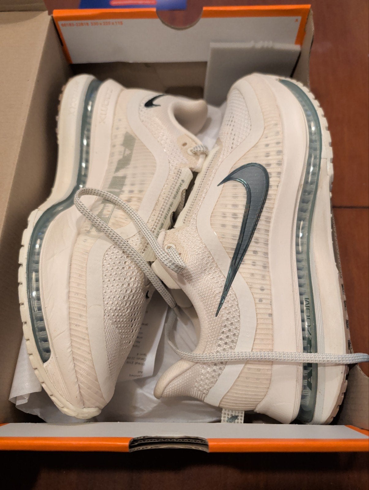 Nike Pegasus Premium - zo goed als nieuw in doos, Overige kleuren, Nike, Ophalen of Verzenden, Sneakers of Gympen