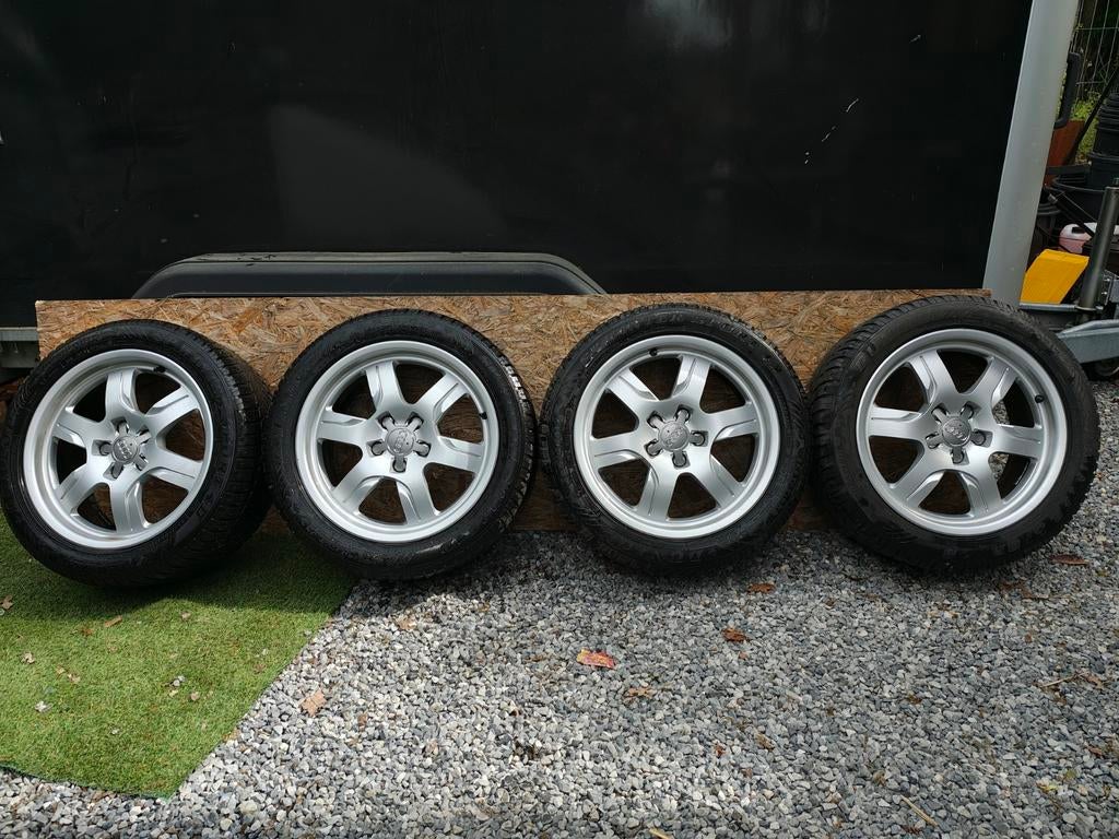 Audi A5 17 inch velgen met banden (rest profiel), Auto-onderdelen, Banden en Velgen, Ophalen, Banden en Velgen, 17 inch, Winterbanden