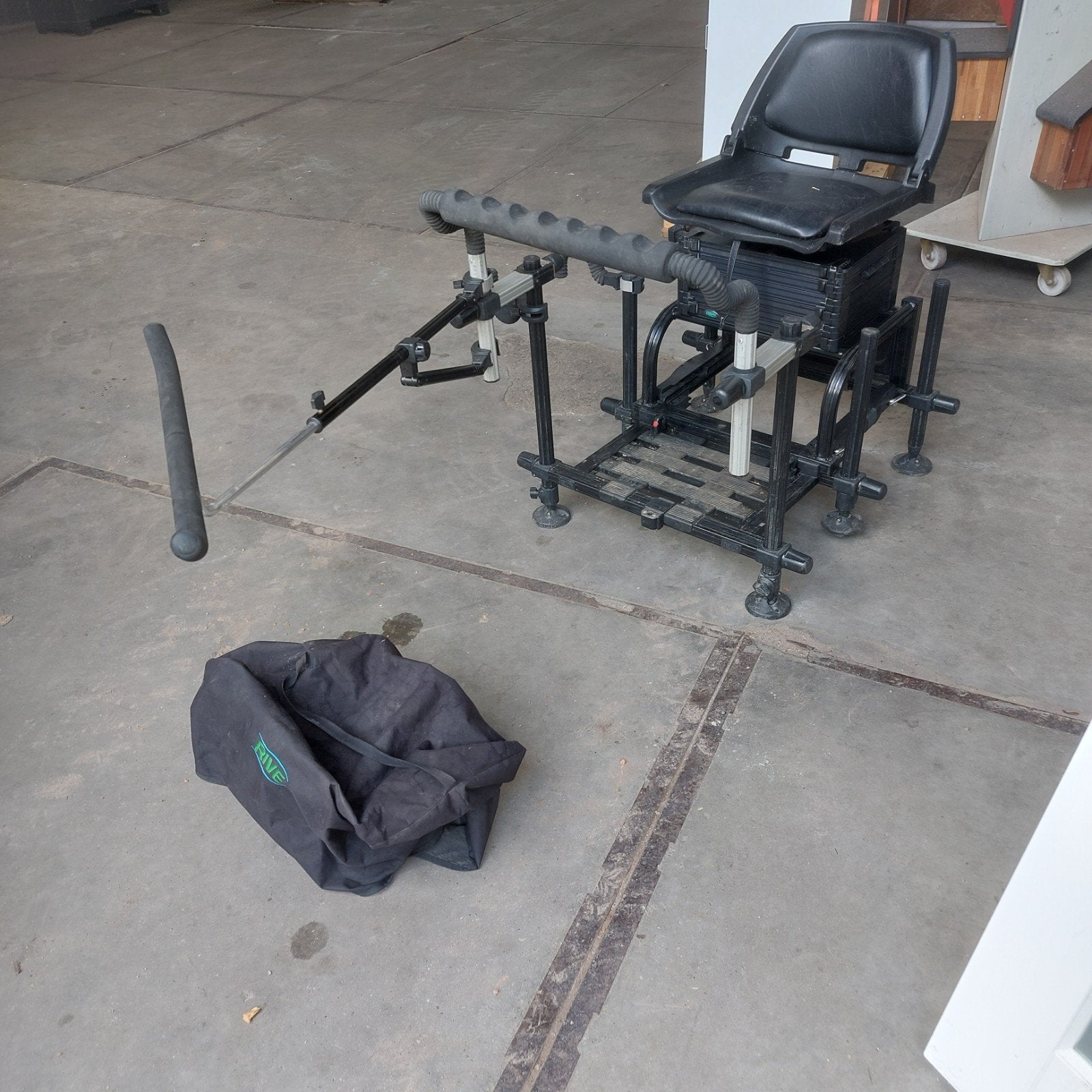 Rive vis station compleet 36 mm, Watersport en Boten, Ophalen, Complete set