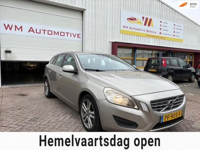 Volvo V60 1.6 D2 Kinetic AUTOMAAT, Auto's, Volvo, Voorwielaandrijving, Euro 5, Stof, Zwart