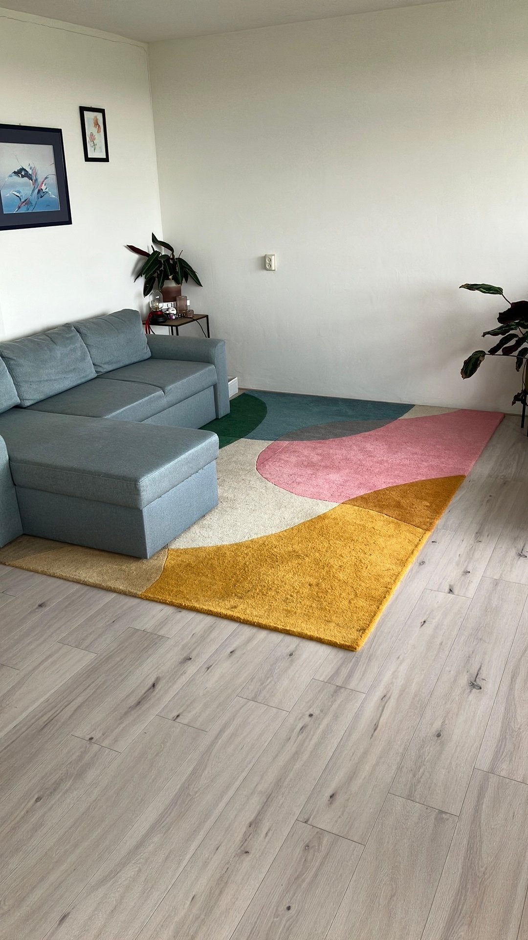 Wollen vloerkleed, Huis en Inrichting, Stoffering | Vloerbedekking, Ophalen, Zo goed als nieuw, Geel, 5 tot 10 m²