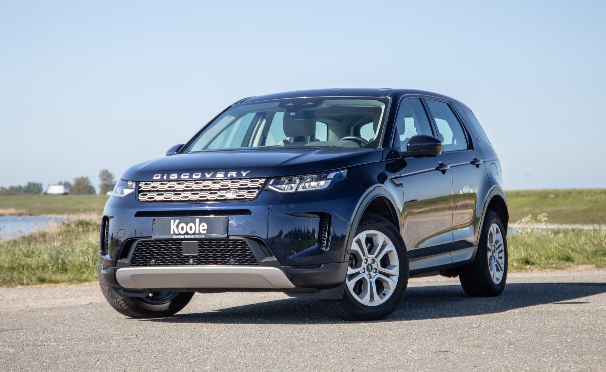Land Rover Discovery Sport P300e 1.5 SE CARPLAY / TREKHAAK /, Auto's, Automaat, 1497 cc, Gebruikt, Euro 6