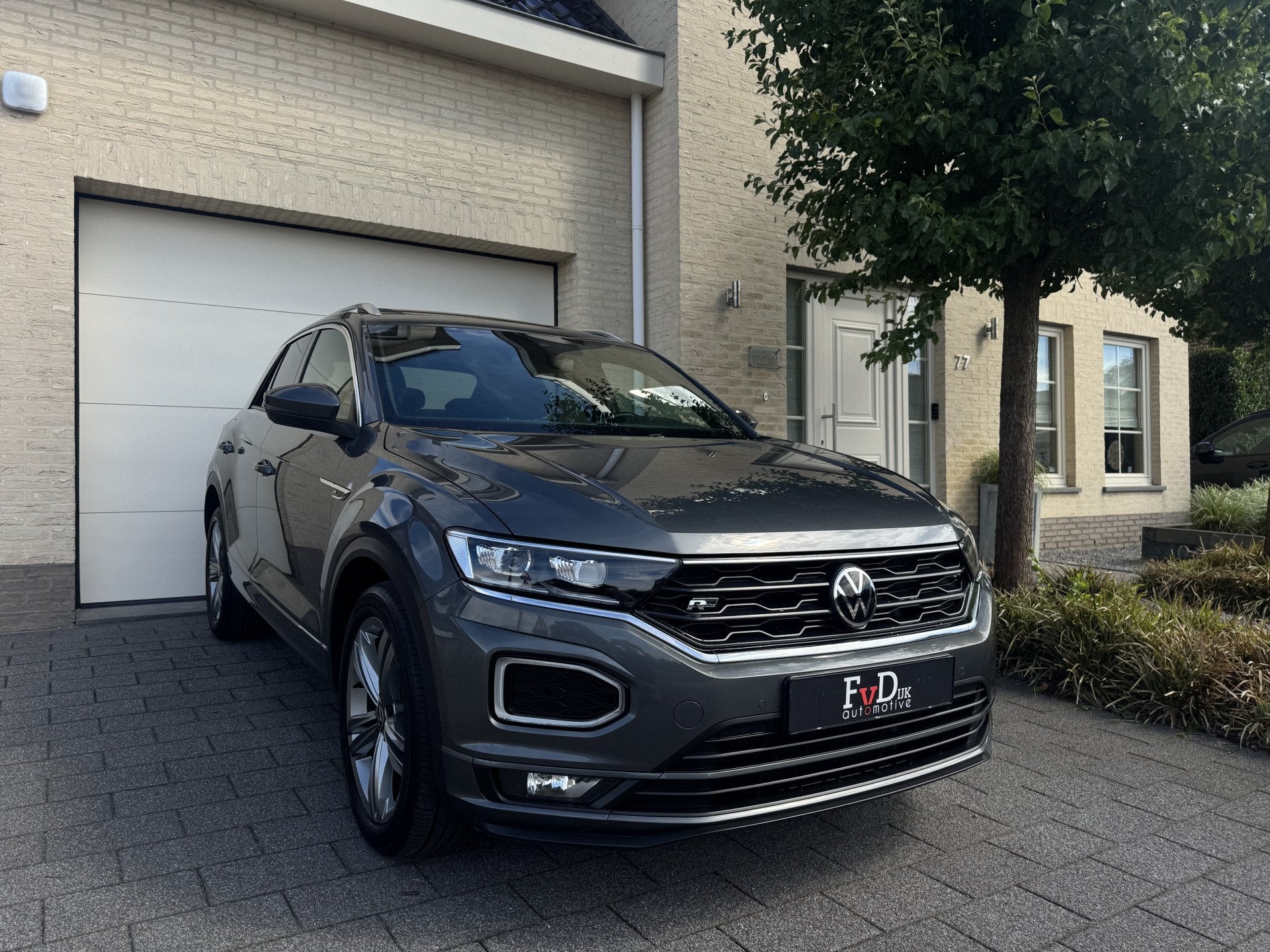 Volkswagen T-Roc 1.5 TSI 150pk DSG R-line Panoramadak Virtua, Auto's, Volkswagen, Zwart, 4 cilinders, 150 pk, Leder en Stof