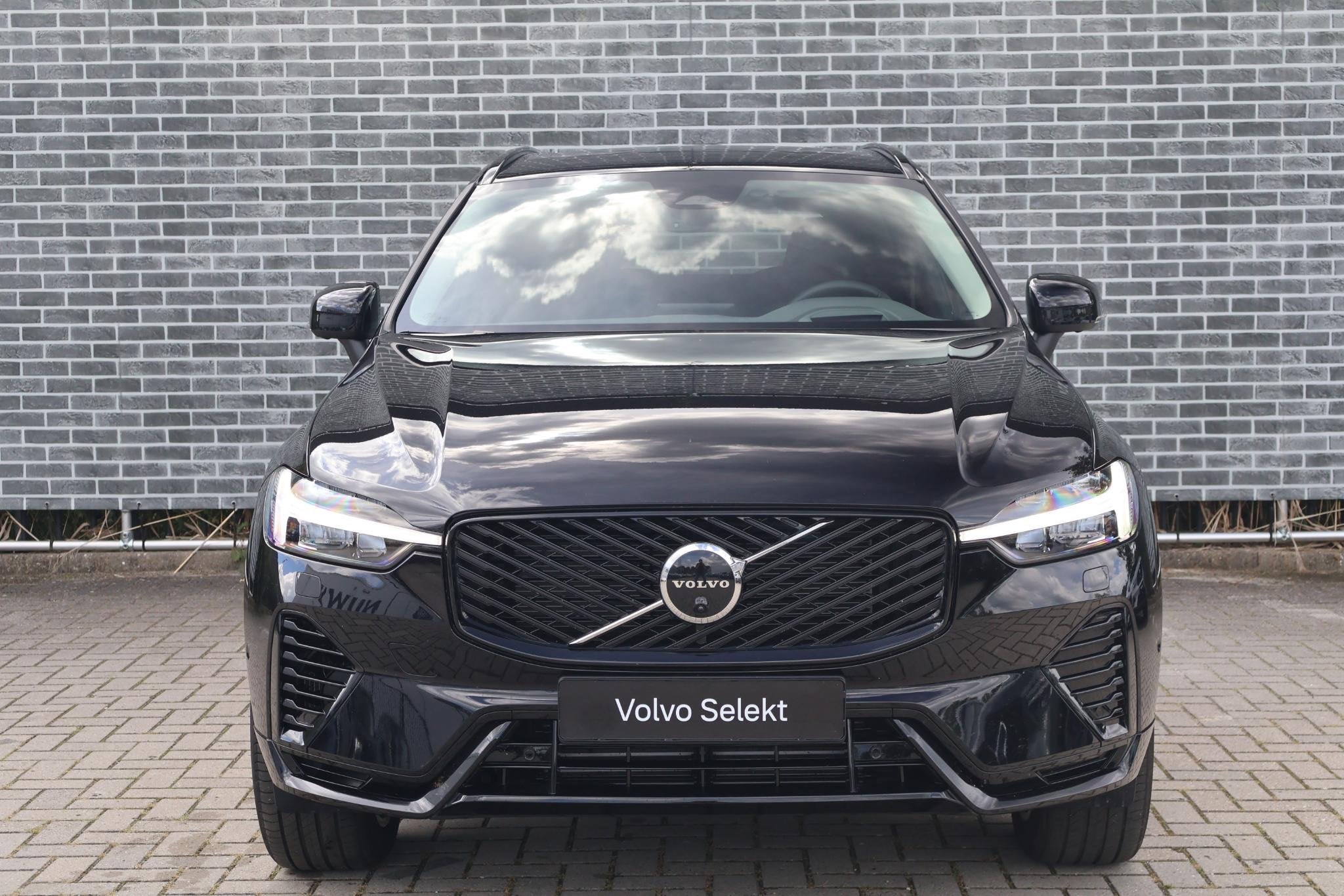 Volvo XC60 2.0 T6 Plug-in Hybrid AWD Ultra Dark | PHEV Long, Auto's, Gebruikt, Euro 6, 4 cilinders, 180 min