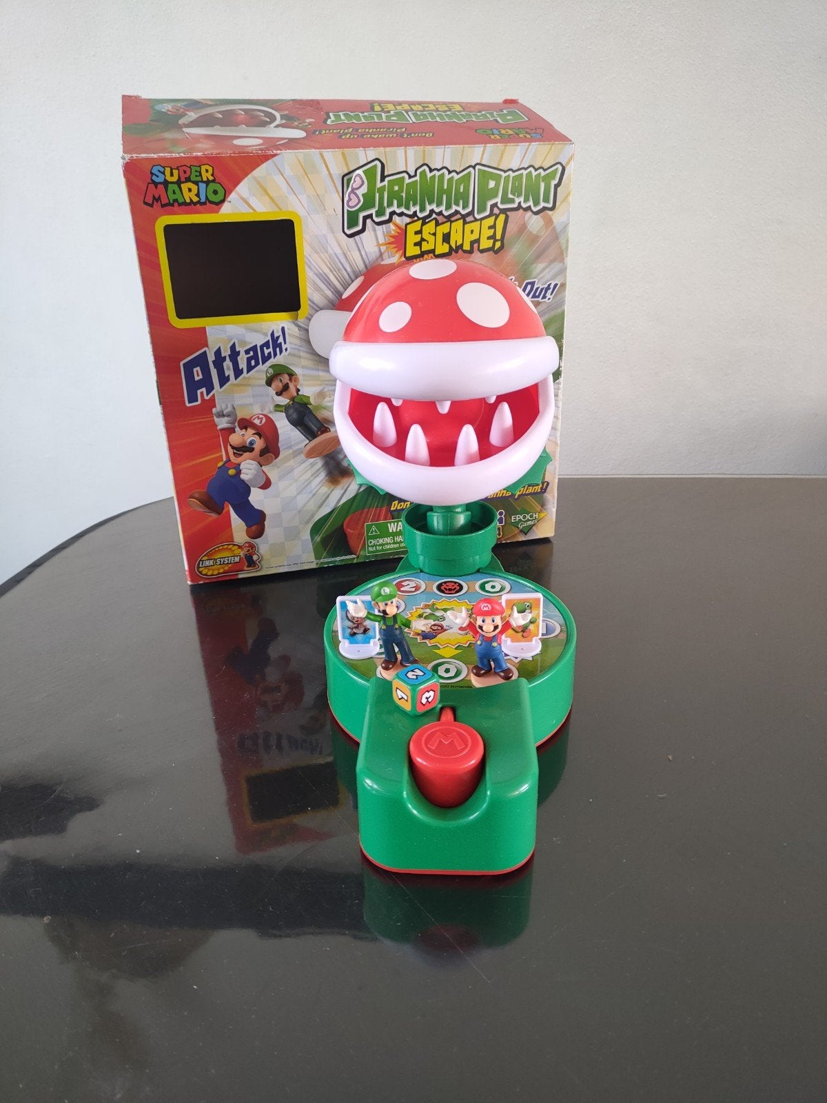 Super Mario Piranha Plant Escape! Bordspel, Een of twee spelers, Ophalen of Verzenden, Zo goed als nieuw, Epoch Games