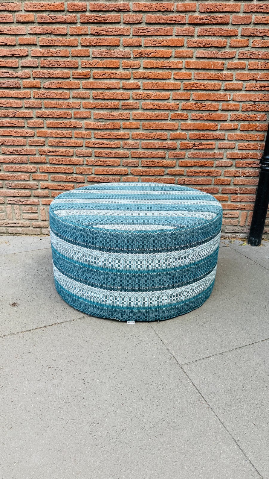 Borek Desio poef 'Azzurro' design, Ophalen, Zo goed als nieuw