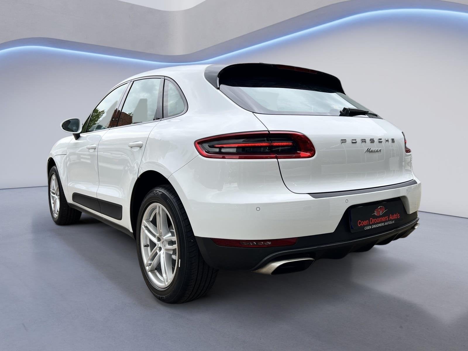 Porsche Macan 2.0 /Keyless/Stoel-Stuur en achterbank verw/Bi, Automaat, Gebruikt, 4 cilinders, Wit