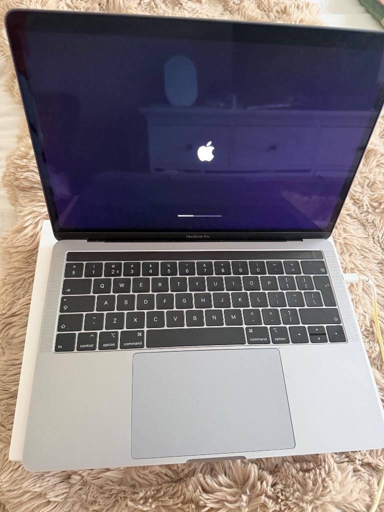 Apple MacBook Pro 13-inch (2018) – 16GB RAM / 512GB SSD, Computers en Software, Apple Macbooks, 2 tot 3 Ghz, 13 inch, 512 GB, Zo goed als nieuw