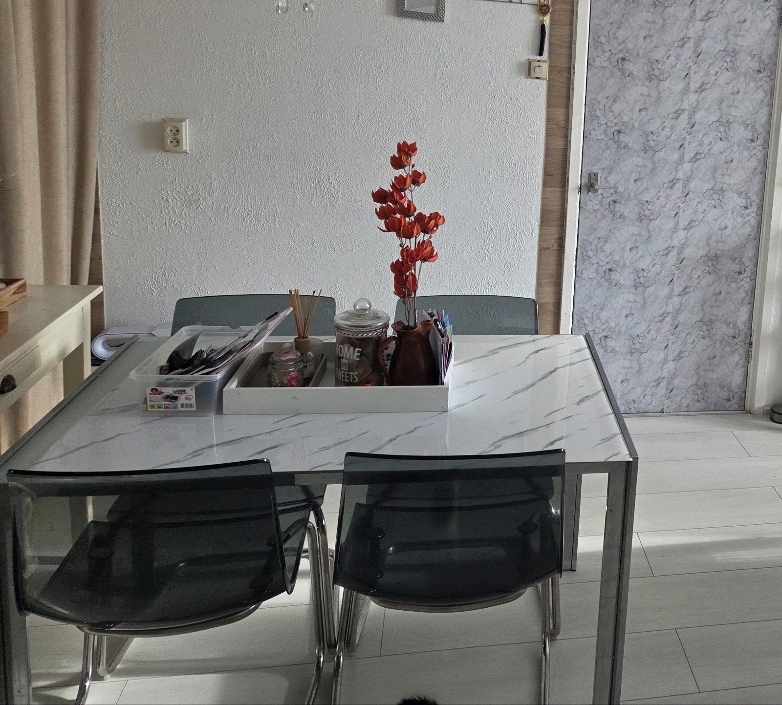 te koop eettafel en 4 stoelen, Ophalen