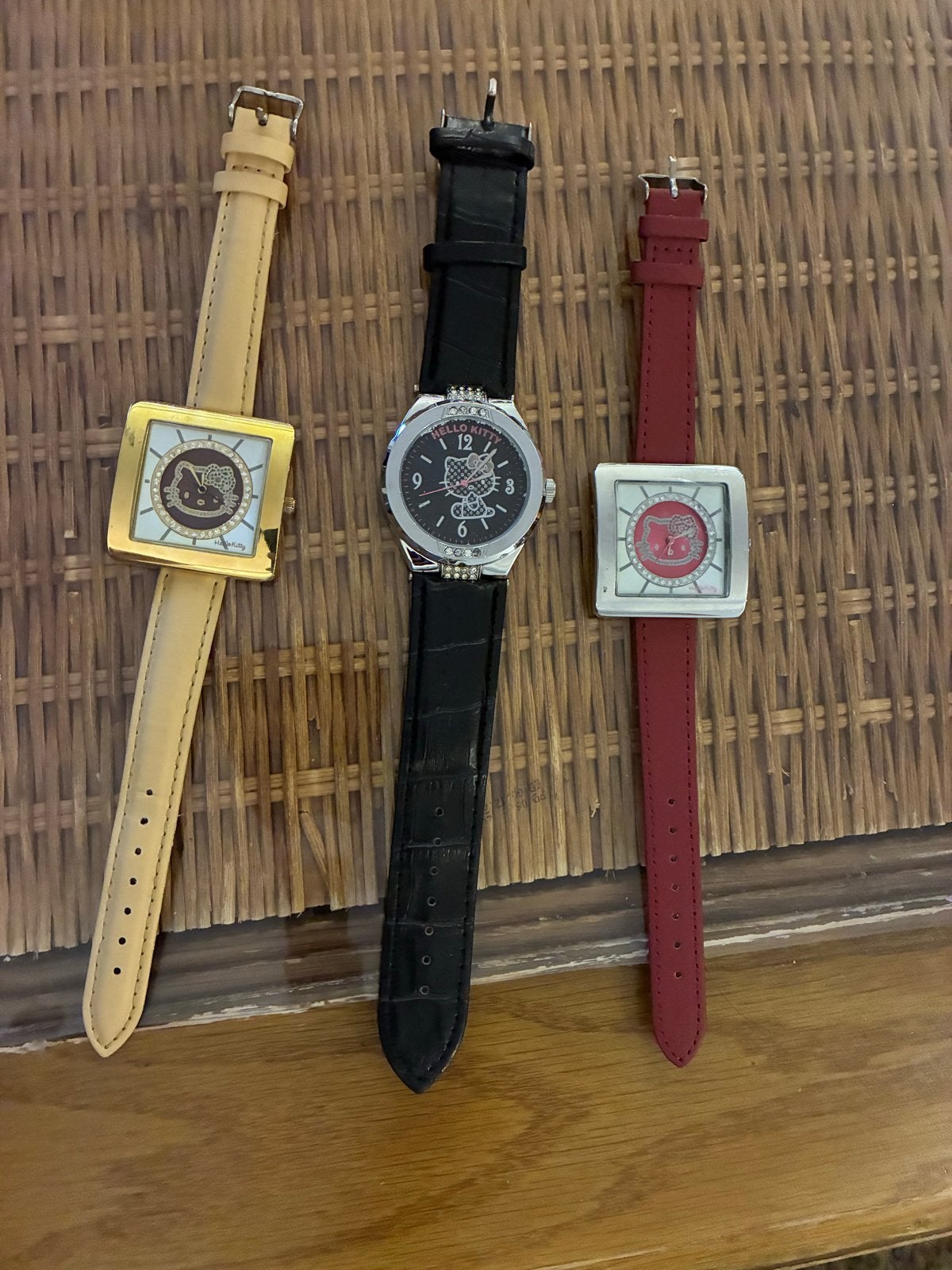 Hello Kitty horloges - Set van 3, Ophalen of Verzenden, Gebruikt, Jongen of Meisje