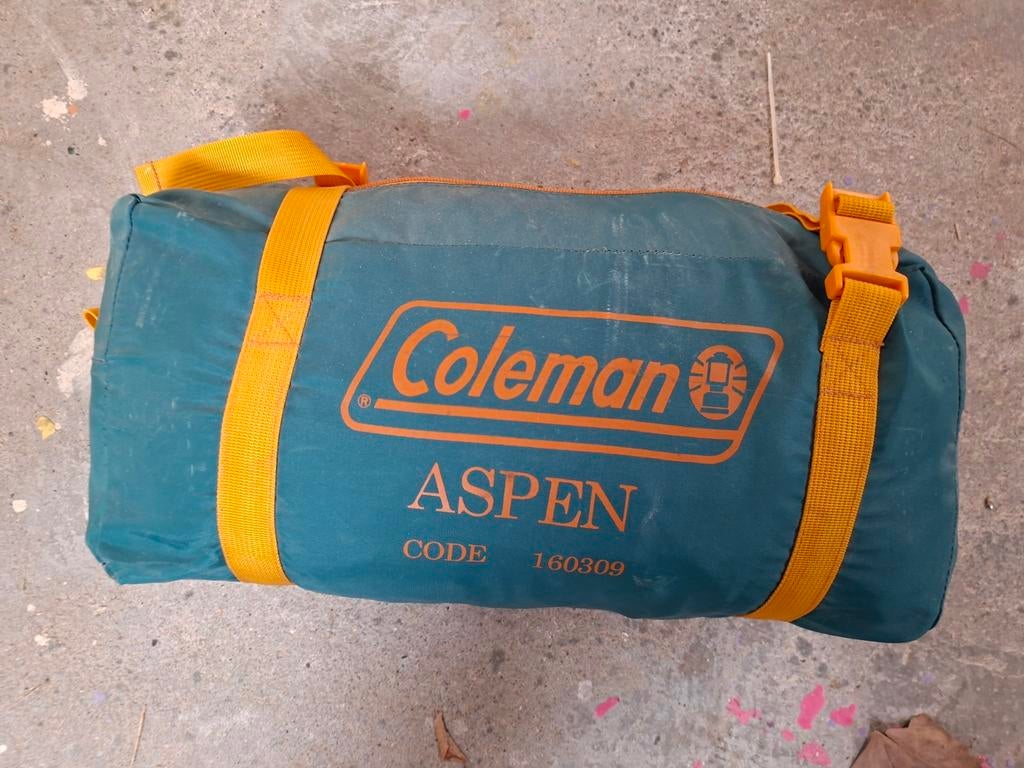 Coleman Aspen 2-persoons tent - Ideaal voor kamperen, Ophalen of Verzenden, Gebruikt, Tot en met 2