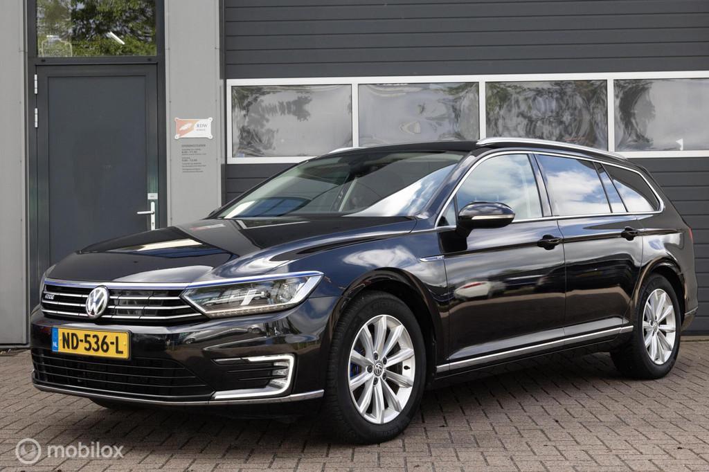 Volkswagen Passat Variant 1.4 TSI GTE Highline trekhaak DSG, Euro 6, 4 cilinders, Zwart, Hybride Elektrisch/Benzine