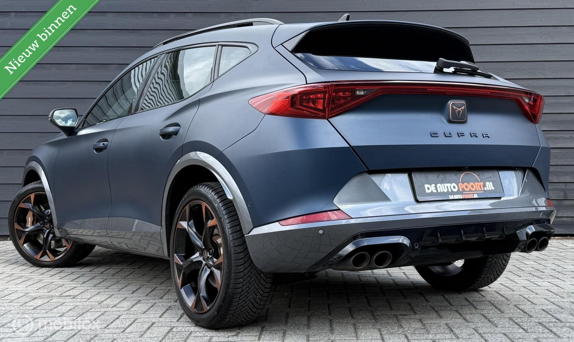 CUPRA Formentor 2.0 TSI 4DRIVE 310PK Pano.dak/MATT/Winterpac, Auto's, Cupra, Automaat, 4 cilinders, Blauw, Leder