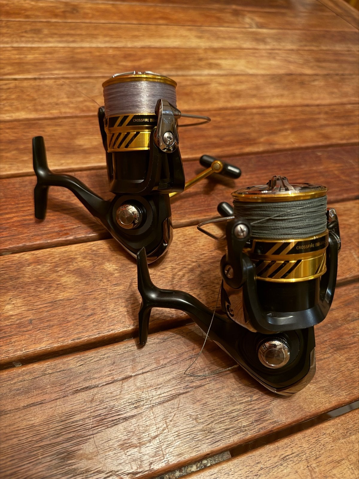 Daiwa Crossfire LT 4000-C 4BS A Molen (2 stuks), Ophalen of Verzenden, Zo goed als nieuw, Molen