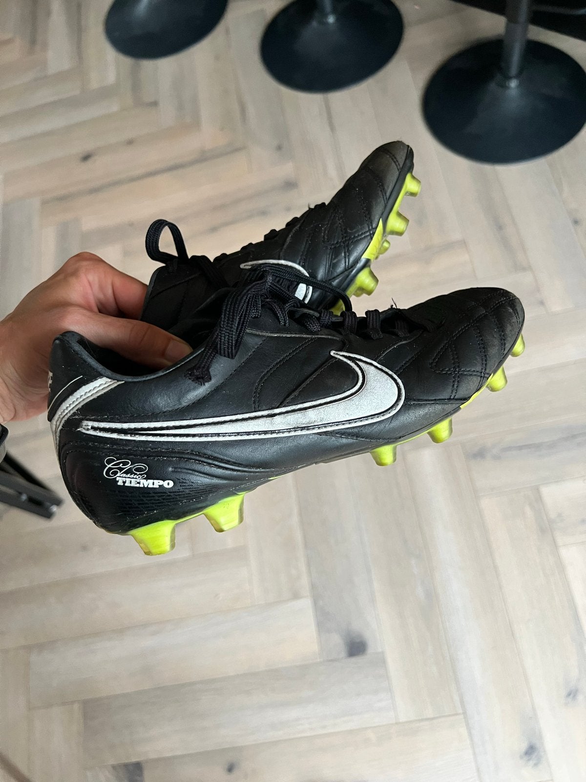 Nike Tiempo Classico voetbalschoenen maat 42,5, Sport en Fitness, Voetbal, Maat XS of kleiner, Ophalen of Verzenden, Gebruikt