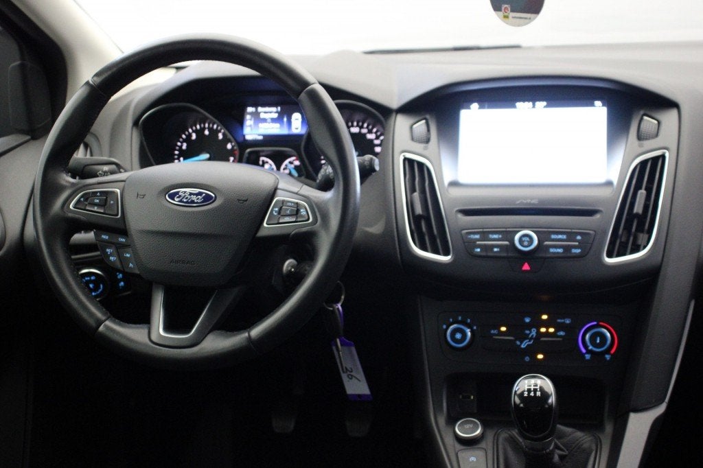 Ford FOCUS 1.0 Edition - Carplay, Navi, Cruise, Auto's, Ford, 101 pk, Gebruikt, Euro 6, Met garantie (alle)