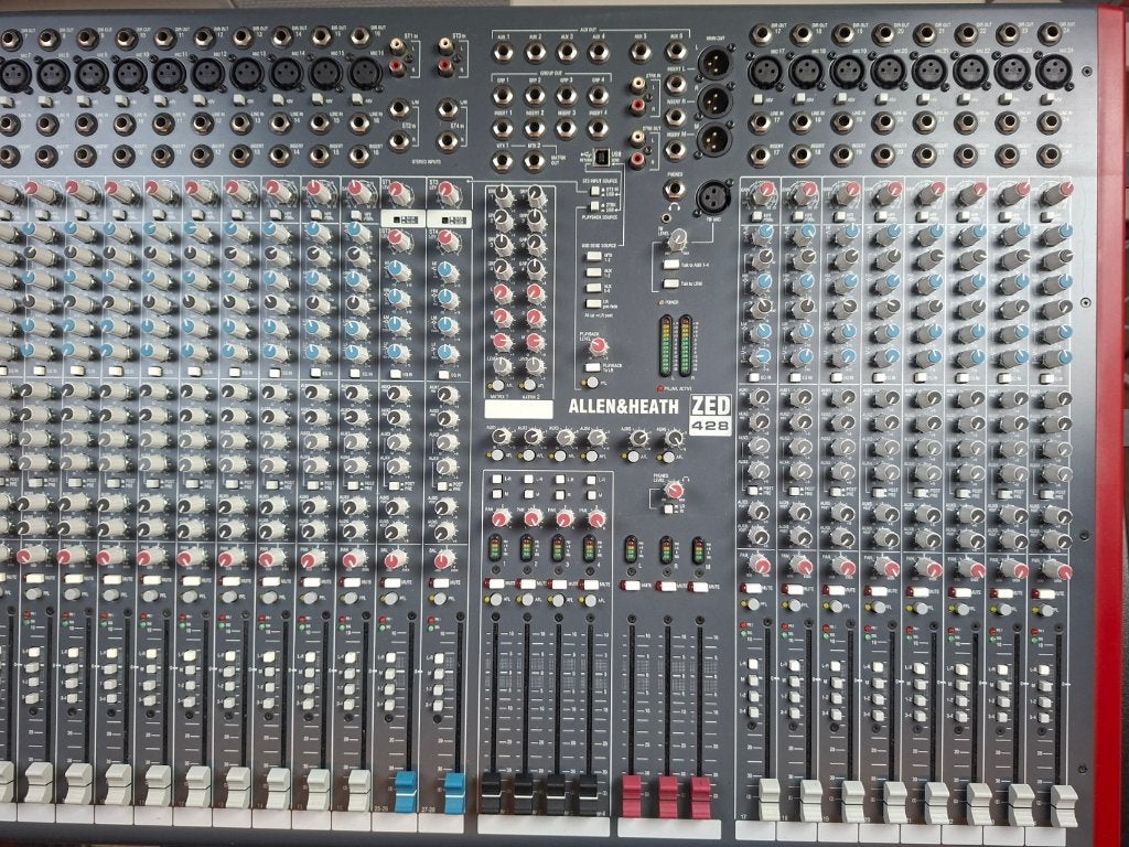 Professioneel Allen & Heath 28 kanalen, Ophalen, Zo goed als nieuw, Audio
