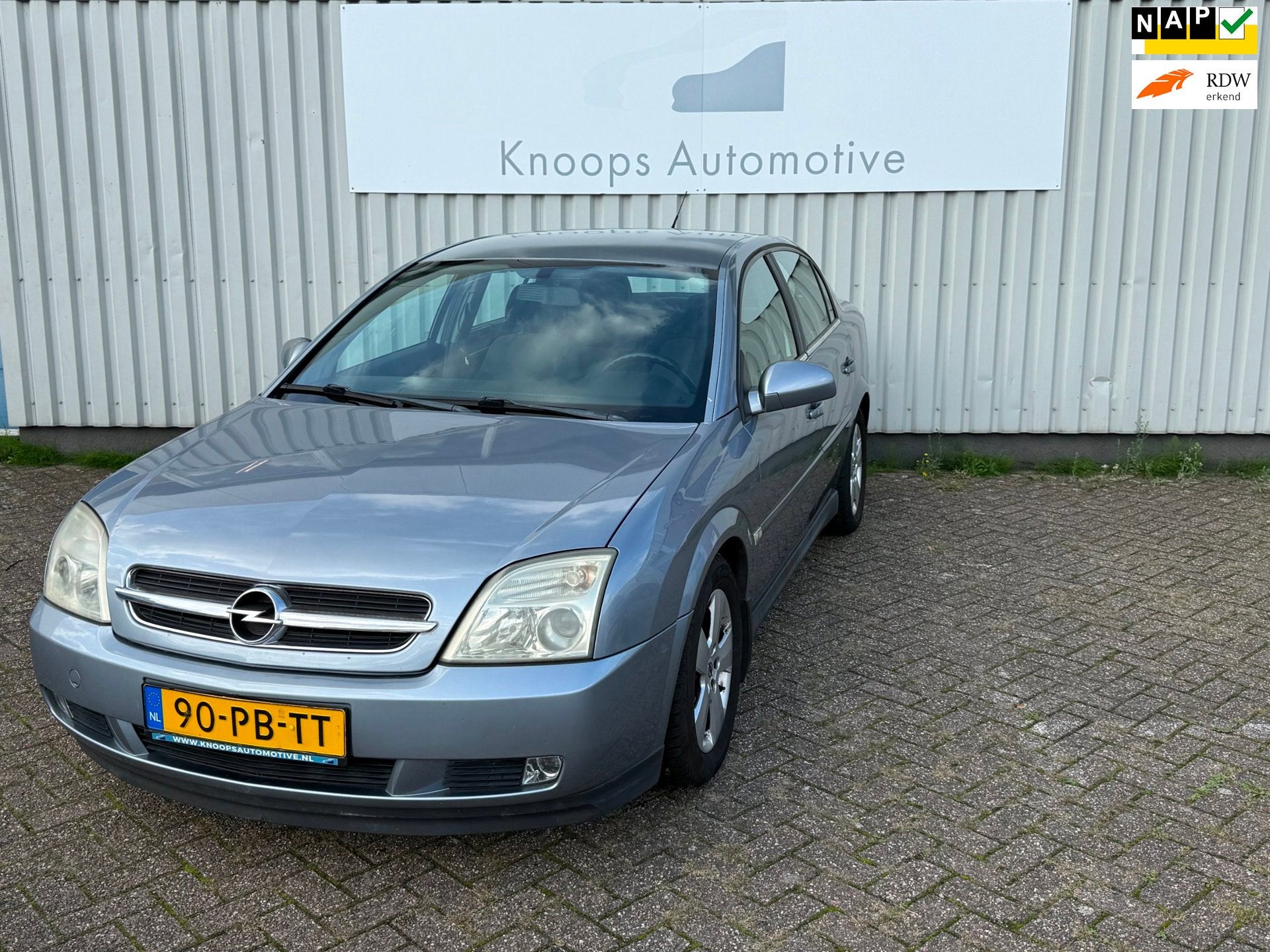 Opel Vectra 1.8-16V Elegance Airco, Auto's, Voorwielaandrijving, Stof, Gebruikt, 4 cilinders