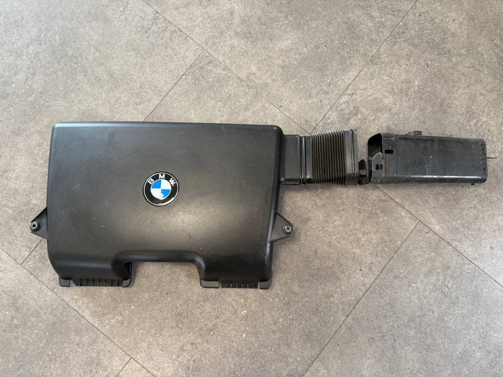 OEM BMW Luchtinlaat incl BMW Logo 1serie E81 E82 E87 7561927, Auto-onderdelen, Ophalen of Verzenden, Nieuw, BMW